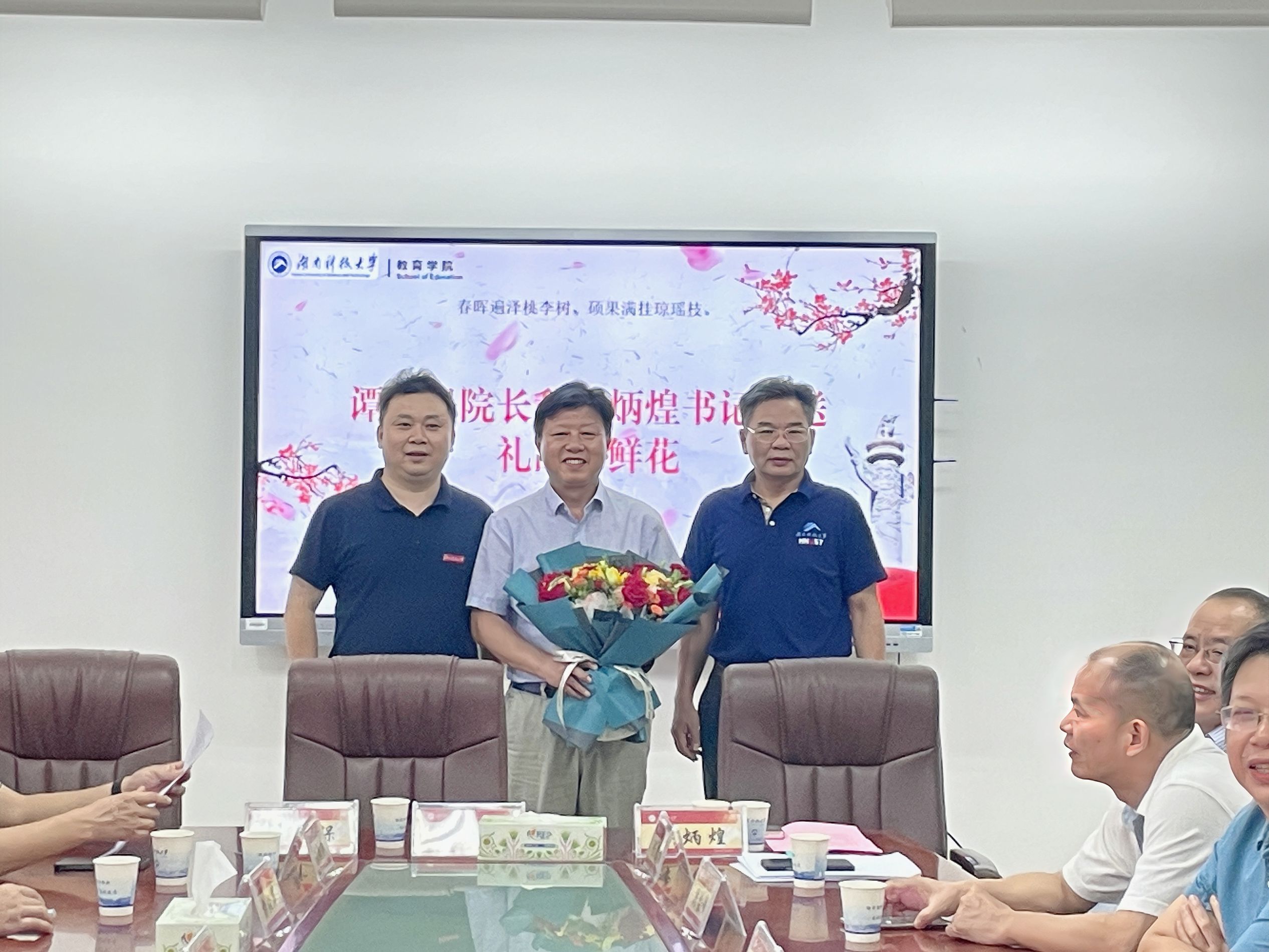 c548c6aea7304fc88517e94906e9603b.jpg c548c6aea7304fc88517e94906e9603b.jpg